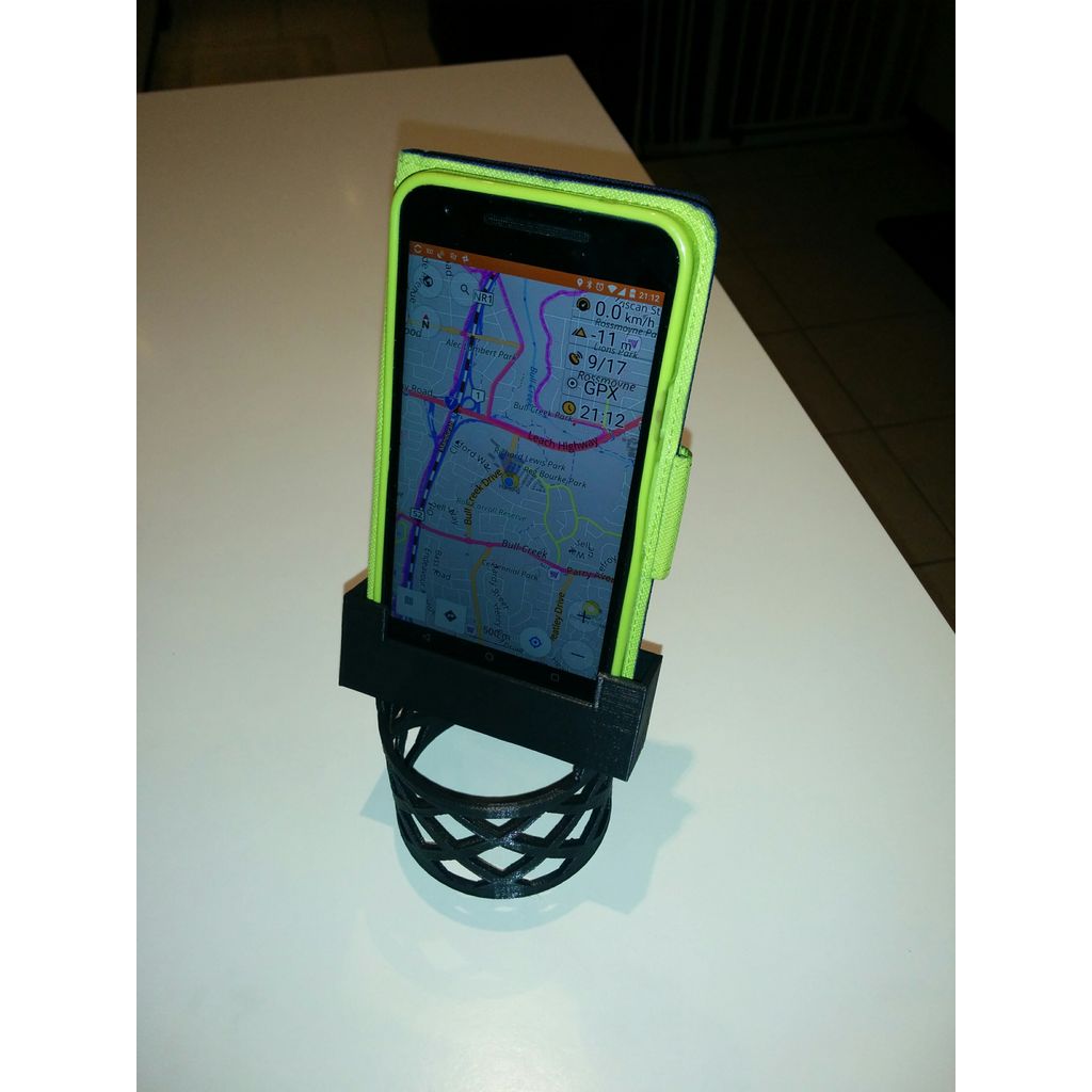 Подставка для телефона в автомобиле