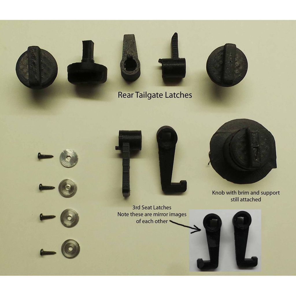 Запасные части для внутренней обшивки двери и механизма третьего сиденья Mitsubishi Pajero