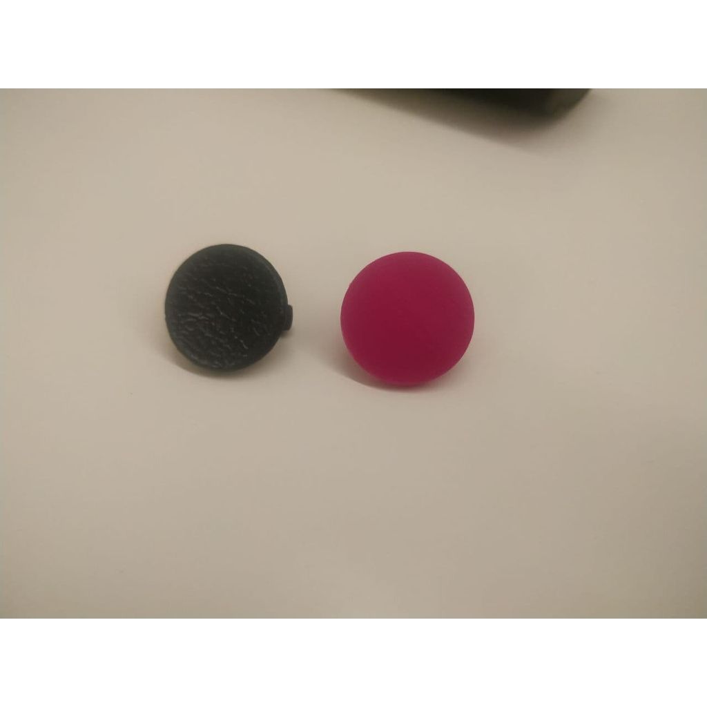 Заглушка пассажирского отсека автомобиля Mitsubishi Pajero 2