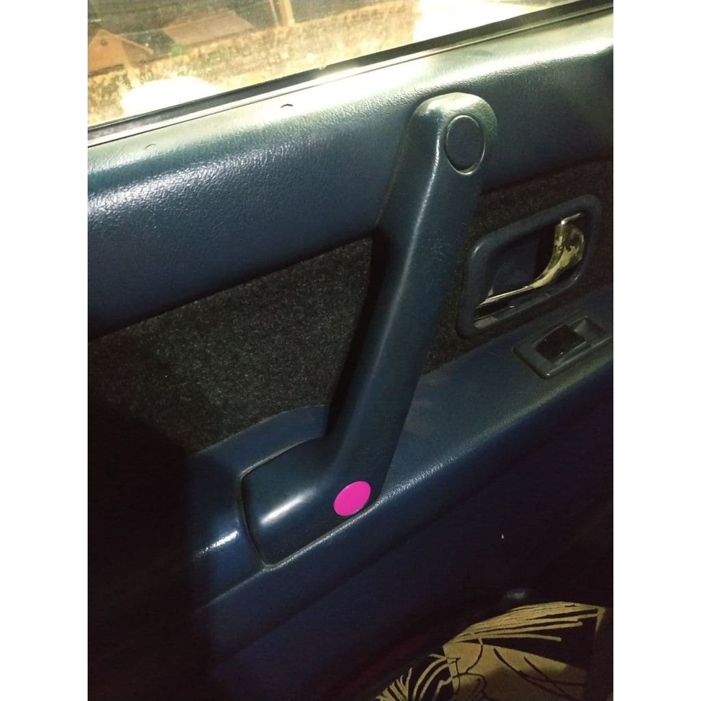 Заглушка пассажирского отсека автомобиля Mitsubishi Pajero 2