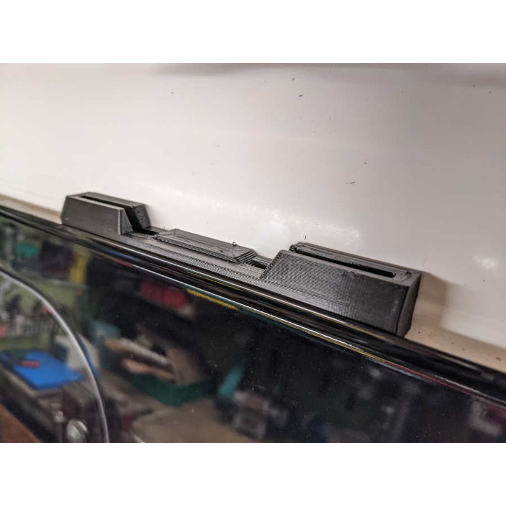 Подножка для крыши Mitsubishi L300 Delica