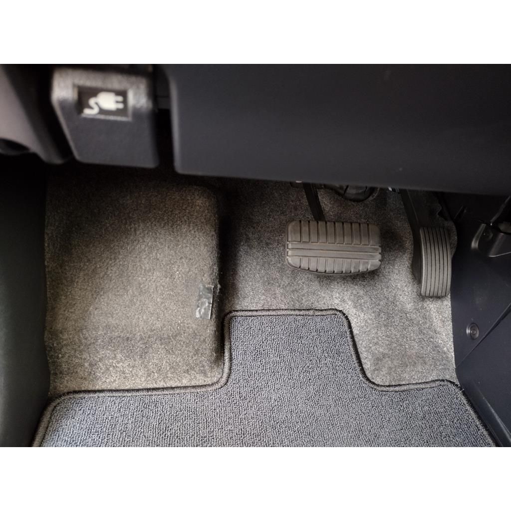 Накладка для подножки левой ноги