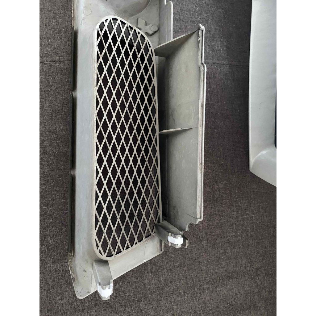 Вариация крепления решетки