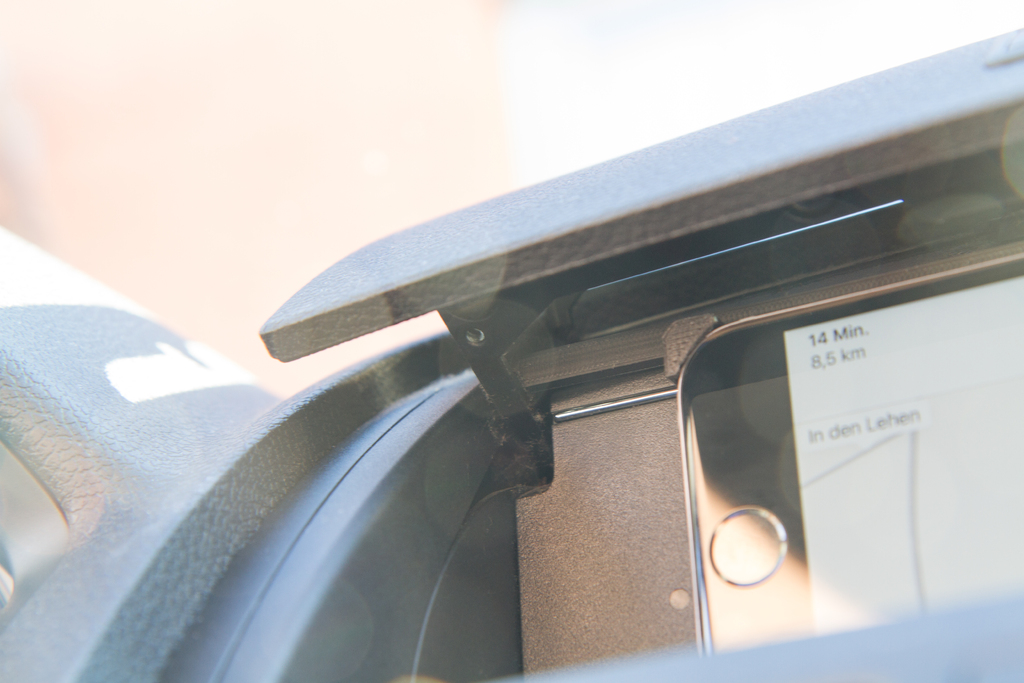 Крепежная система для iPhone 6 в Mercedes W204