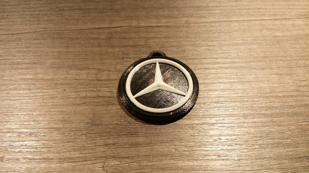Брелок Mercedes