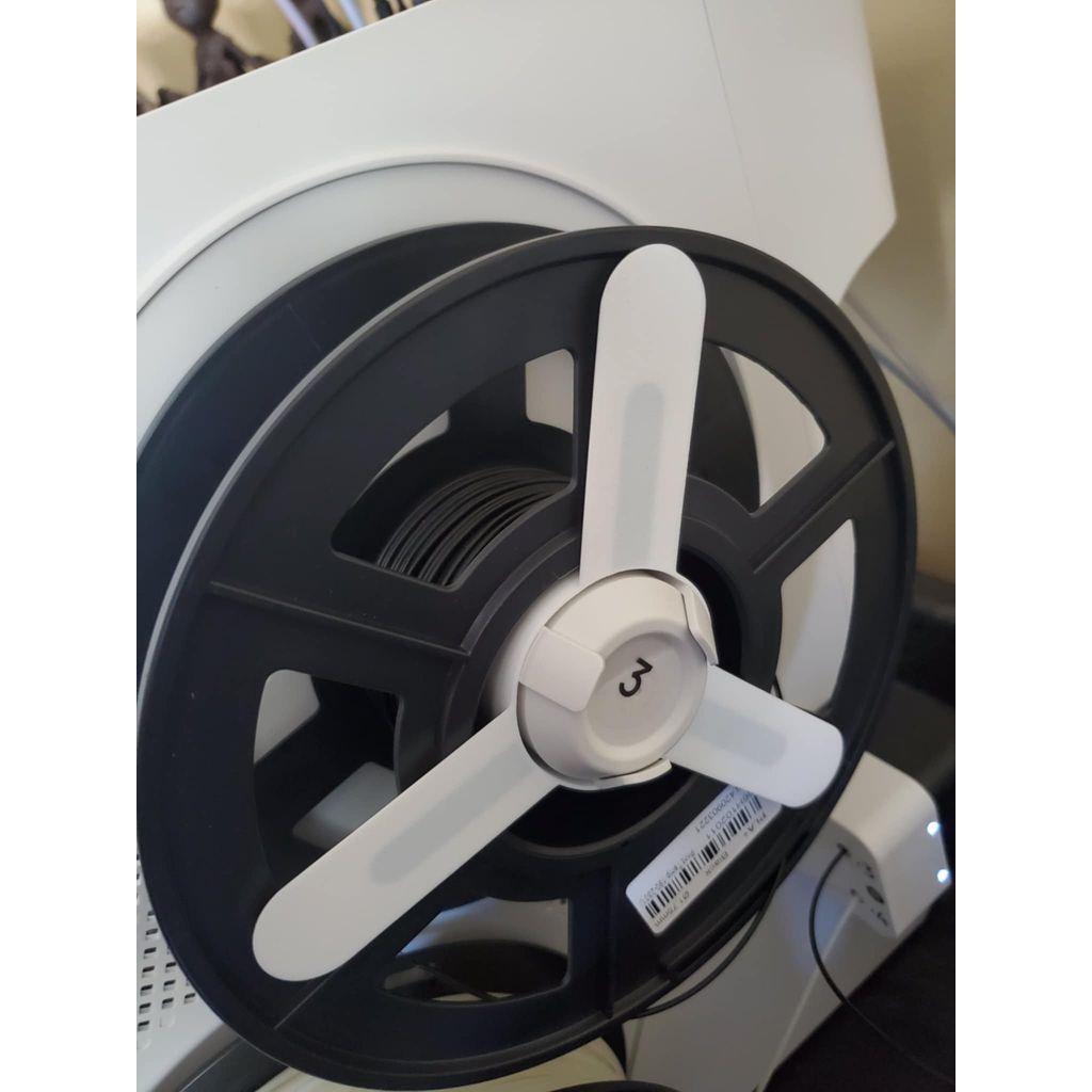 Держатель для шпулей