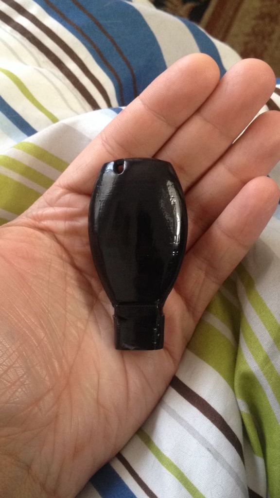 Удобная подставка для ключа Mercedes