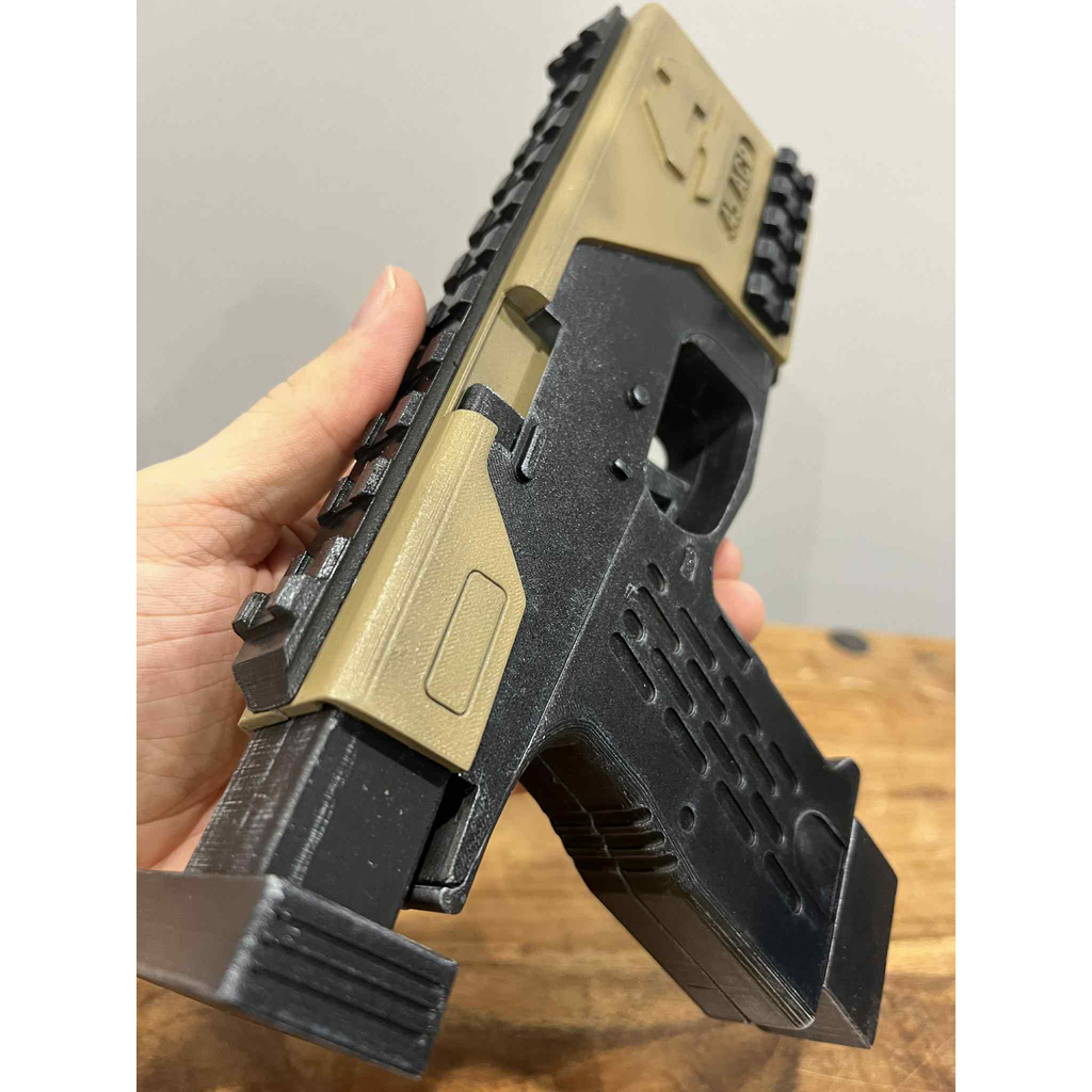 Реплика пистолета из Black Ops