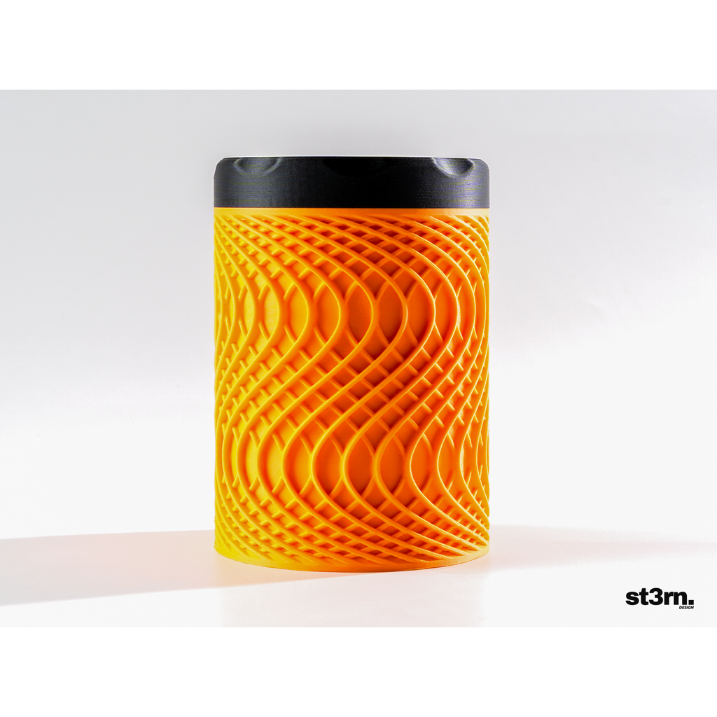 Скульптурный контейнер с изогнутыми линиями