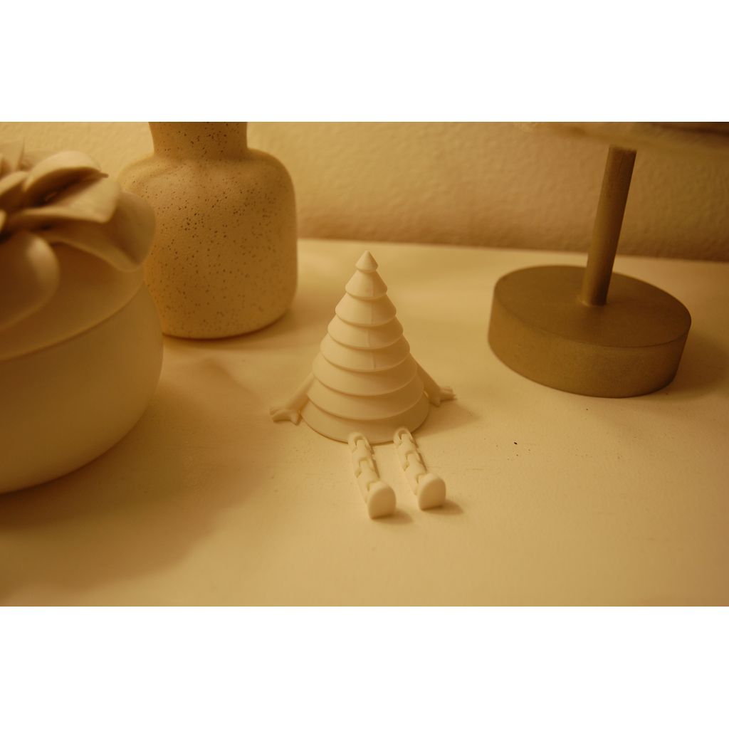 Игривая фигура с артикулированными ногами