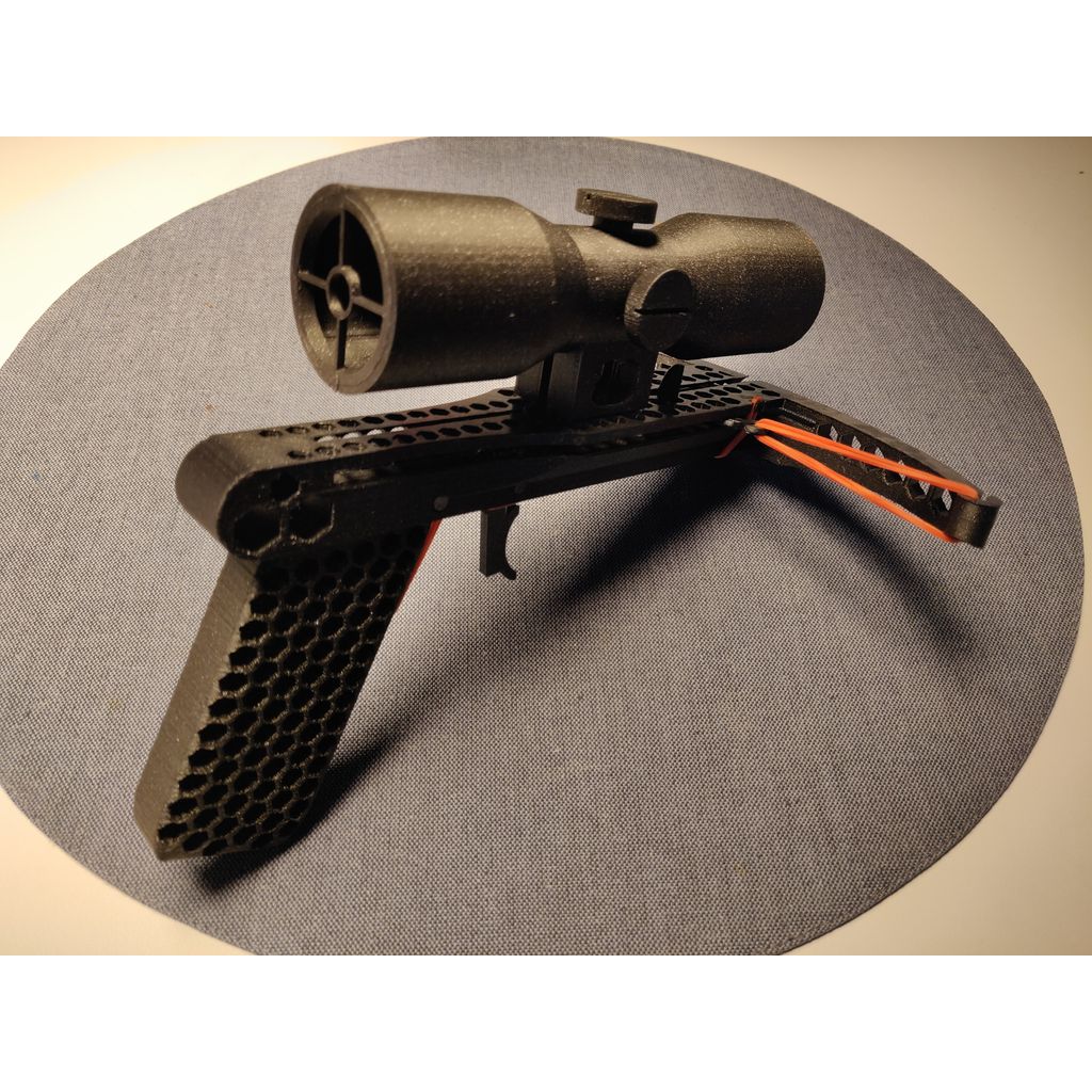 Наружный арбалет с насадным прицелом