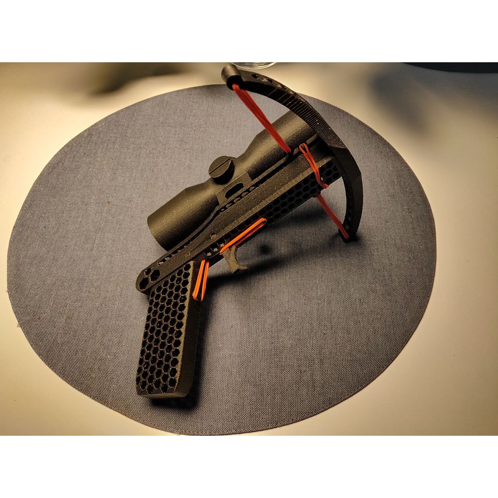 Наружный арбалет с насадным прицелом