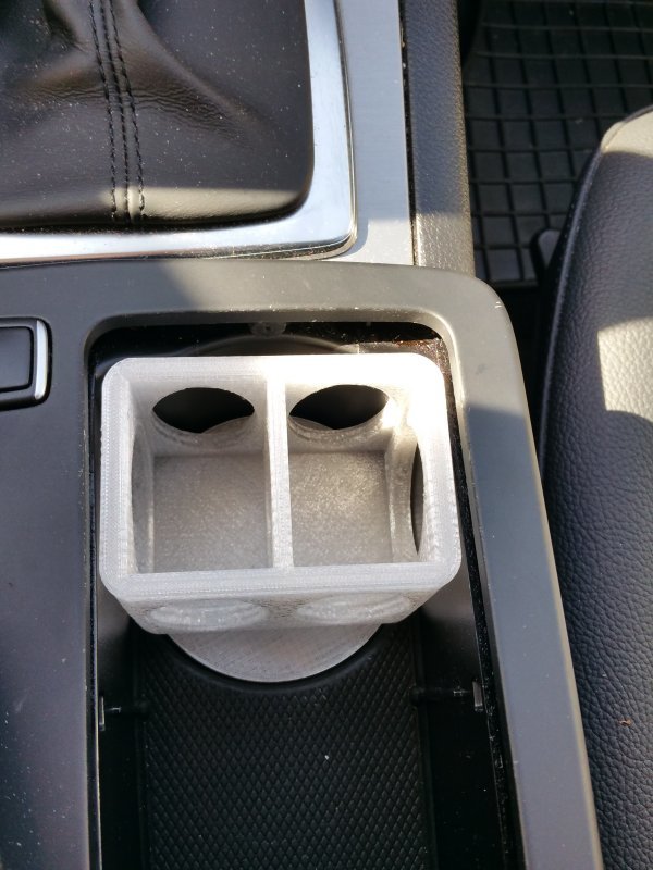 Мод для подстаканника в Mercedes W204