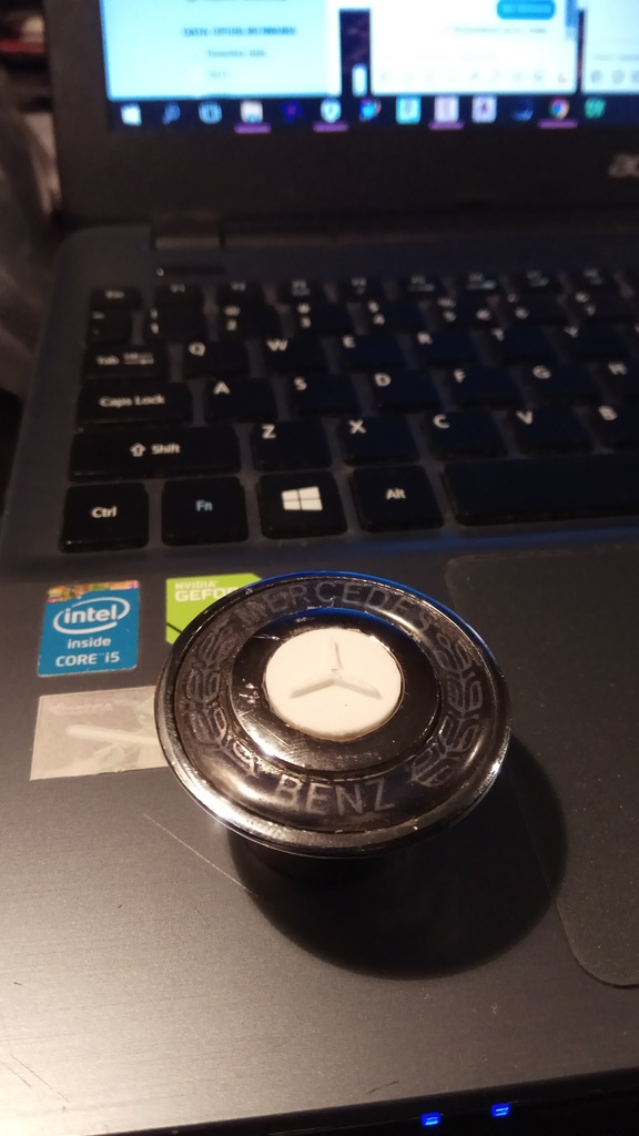 Дизайн логотипа для Mercedes