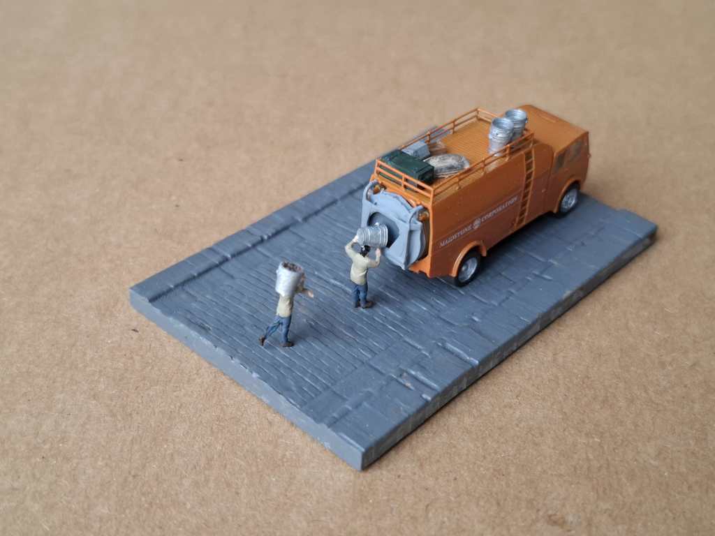 Грузовик Vulcan 6VF для городских услуг (1:148)