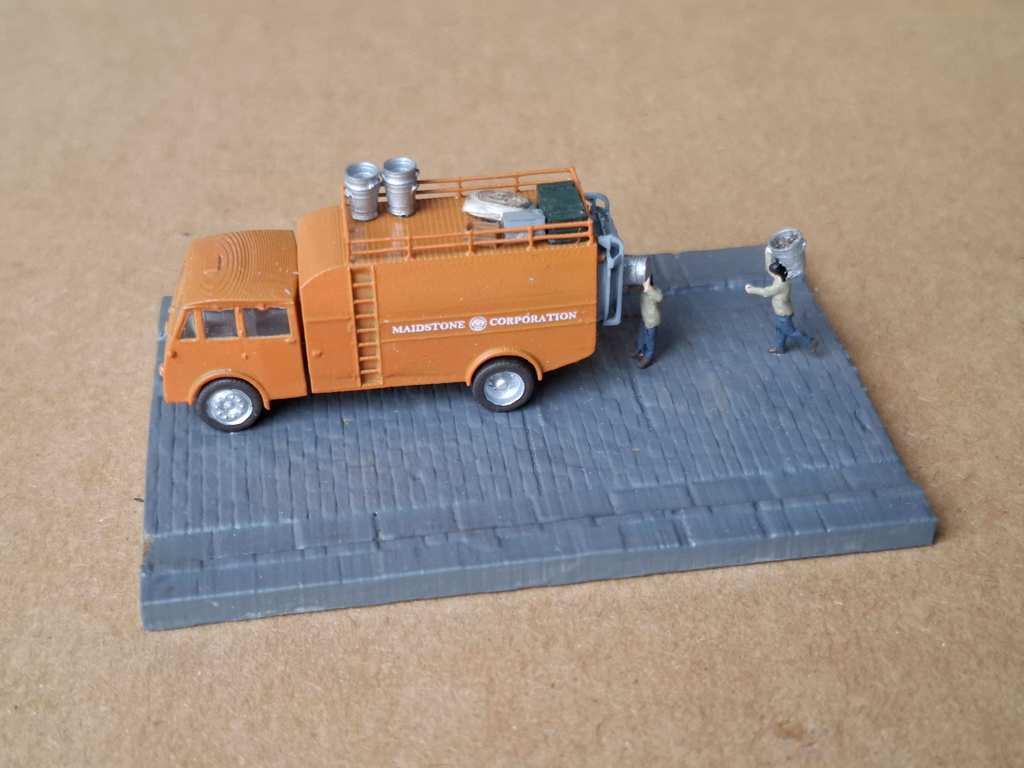 Грузовик Vulcan 6VF для городских услуг (1:148)