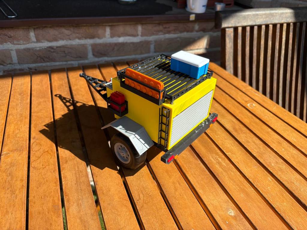 Модель прицепа для кемпинга масштаба 1:12