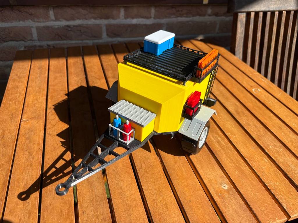 Модель прицепа для кемпинга масштаба 1:12