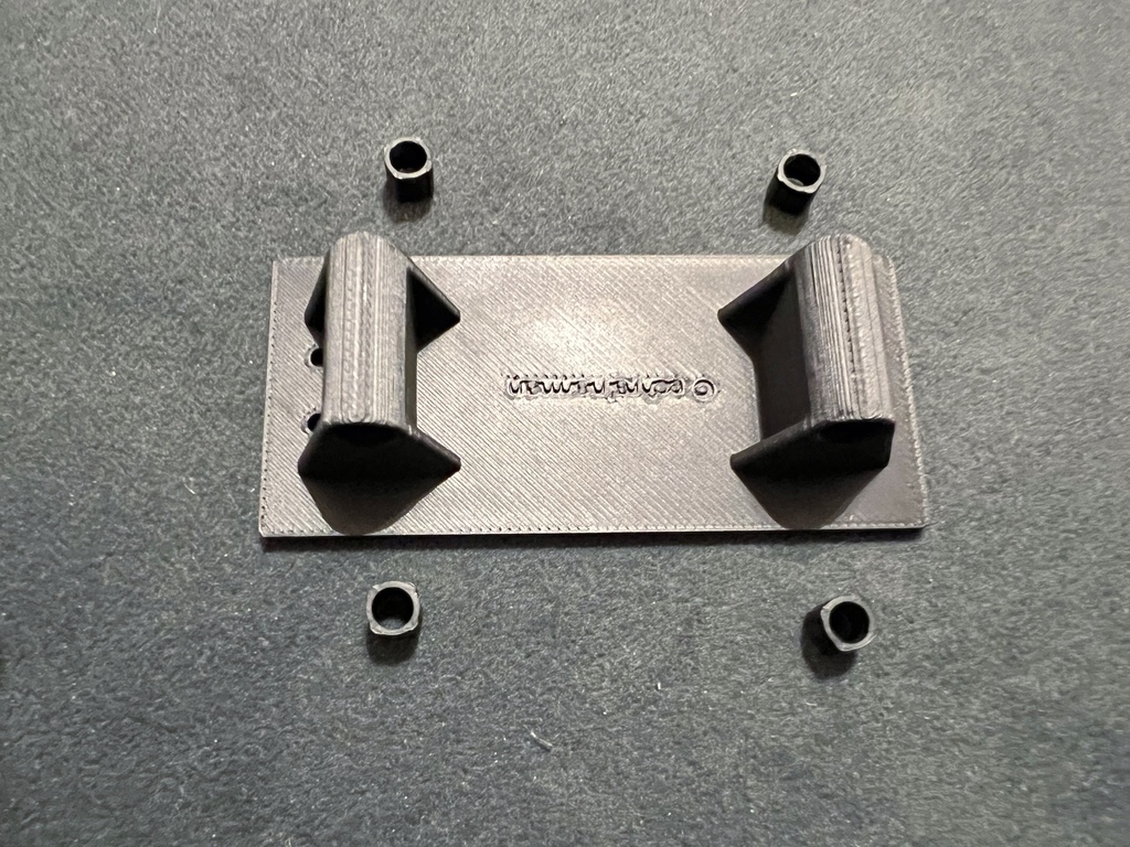 Деревянный железнодорожный крытый грузовой вагон