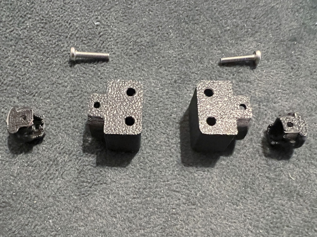 Деревянный железнодорожный крытый грузовой вагон