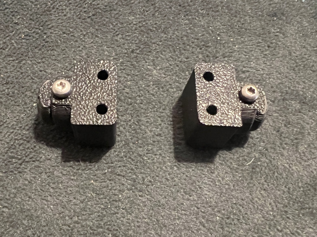 Деревянный железнодорожный крытый грузовой вагон