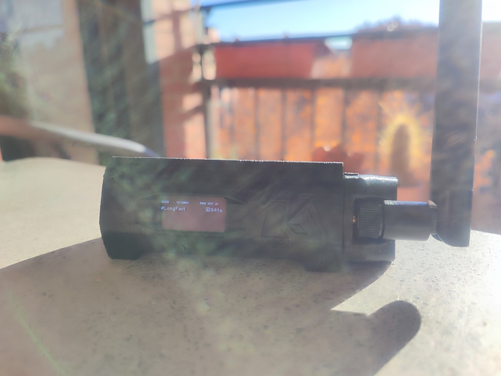 Личный узел Meshtastic 18650