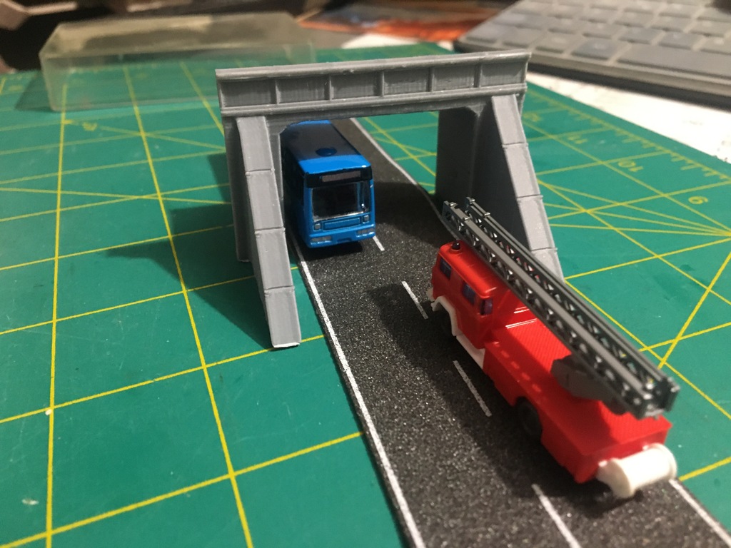 Широкий дорожный туннель для масштаба HO