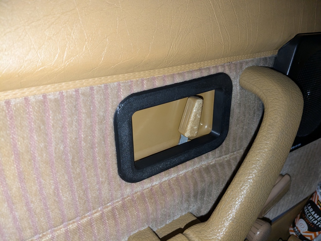 Декор двери для Volvo 240