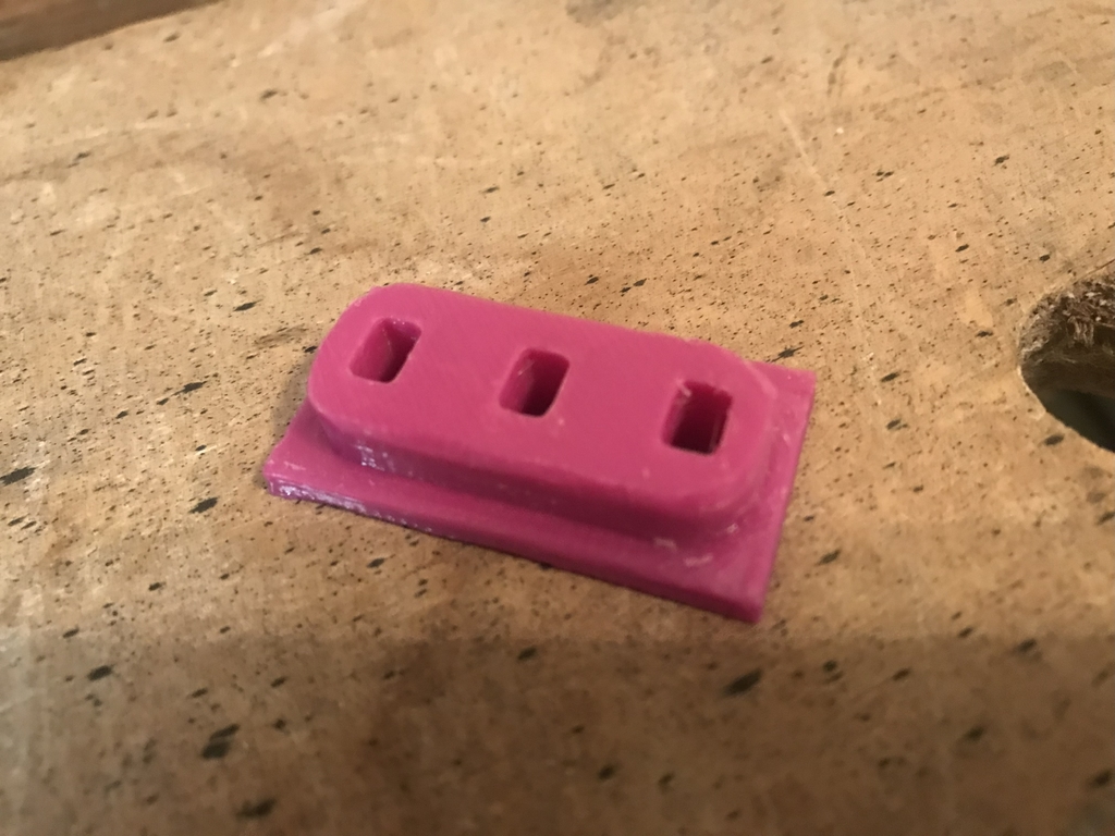 Держатель для плоскогубцев и адаптер для игольчатых файлов