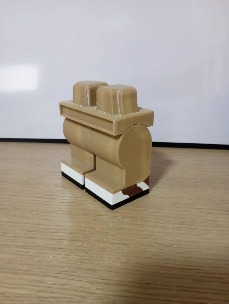 Гигантская минифигура Гонзо из Muppets