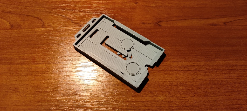 Держатель ключ-карты с вращающимися шестеренками