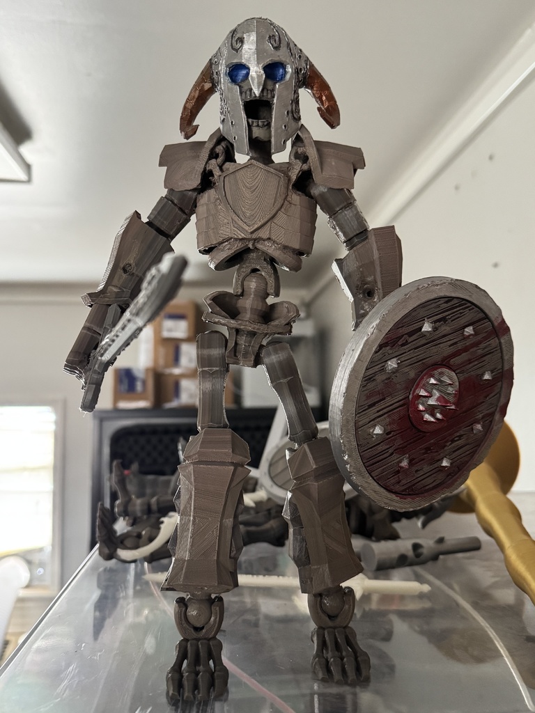 Скелет Древнего Норда и Щит Кровавого