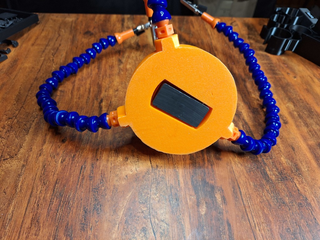 Помощник для пайки с подставкой и зажимами