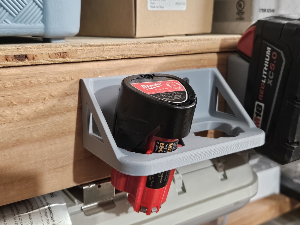 Держатель для батареи Milwaukee M12