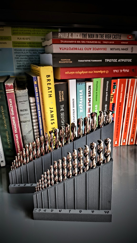 Ящик для сверл метрических размеров 2-10мм и 2-13мм