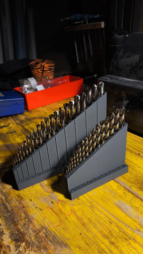 Ящик для сверл метрических размеров 2-10мм и 2-13мм