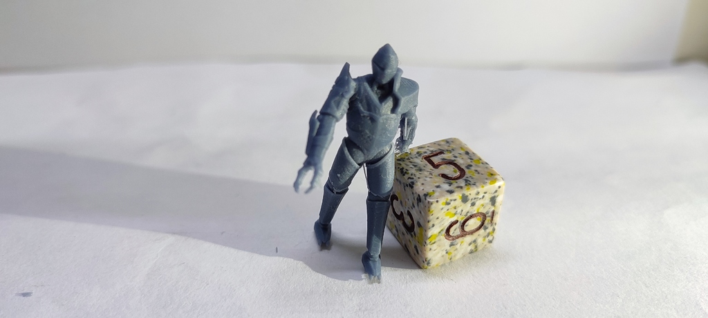 Миниатюра автоматона для настольных игр