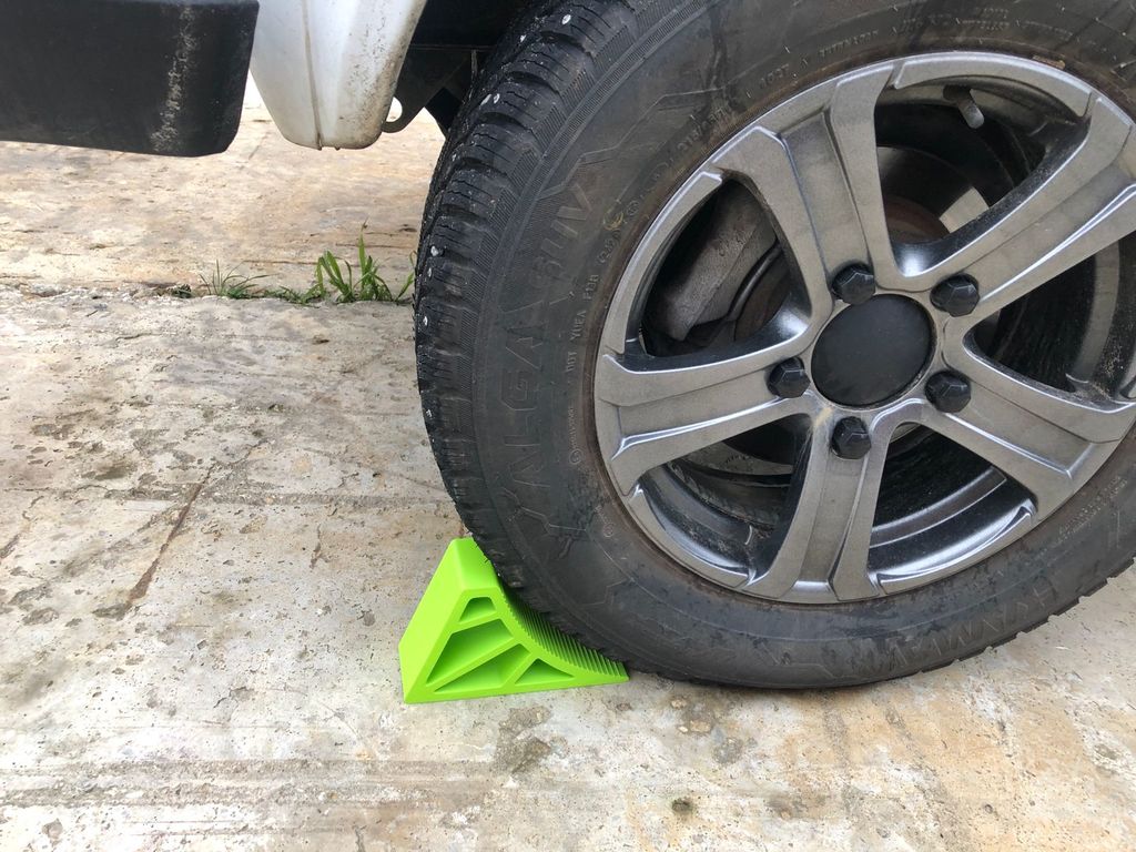 Стопор колеса автомобиля