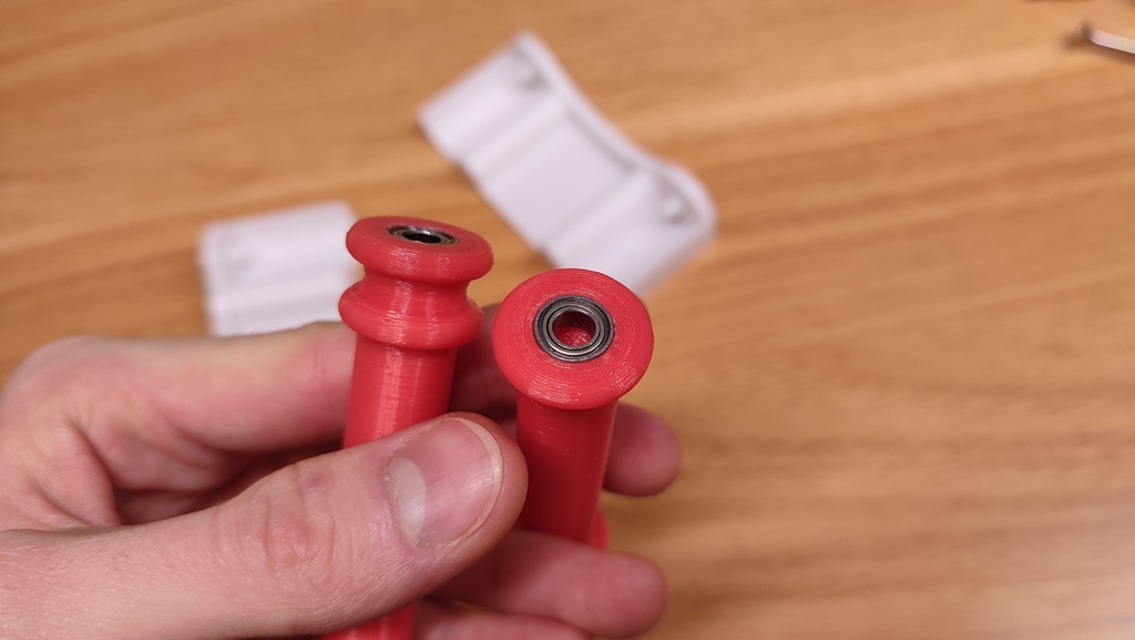 Универсальная подставка для катушек с филаментом