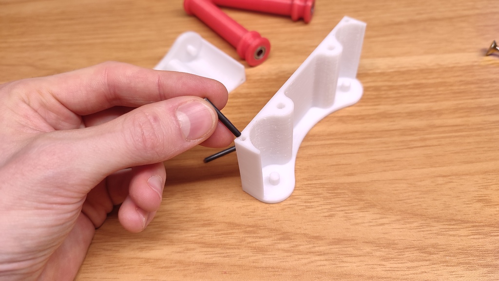 Универсальная подставка для катушек с филаментом