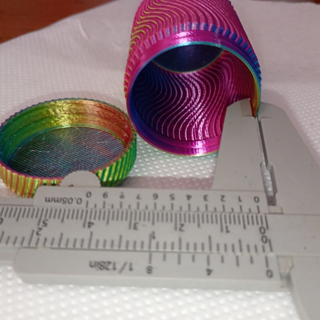 Кувшин с линиями Матрешки