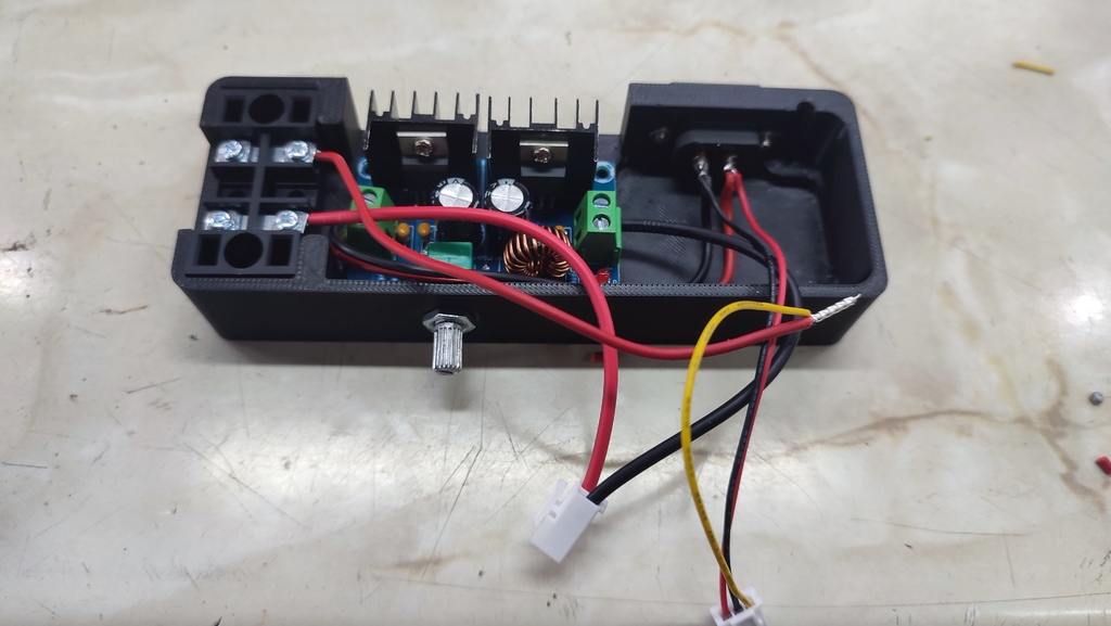 Мобильный регулятор напряжения