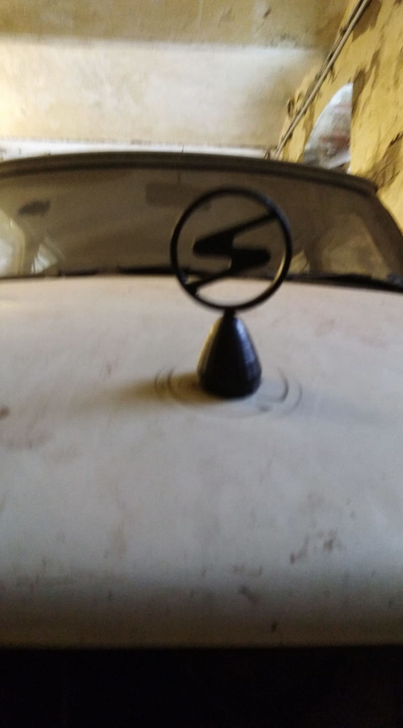 Логотип Trabi