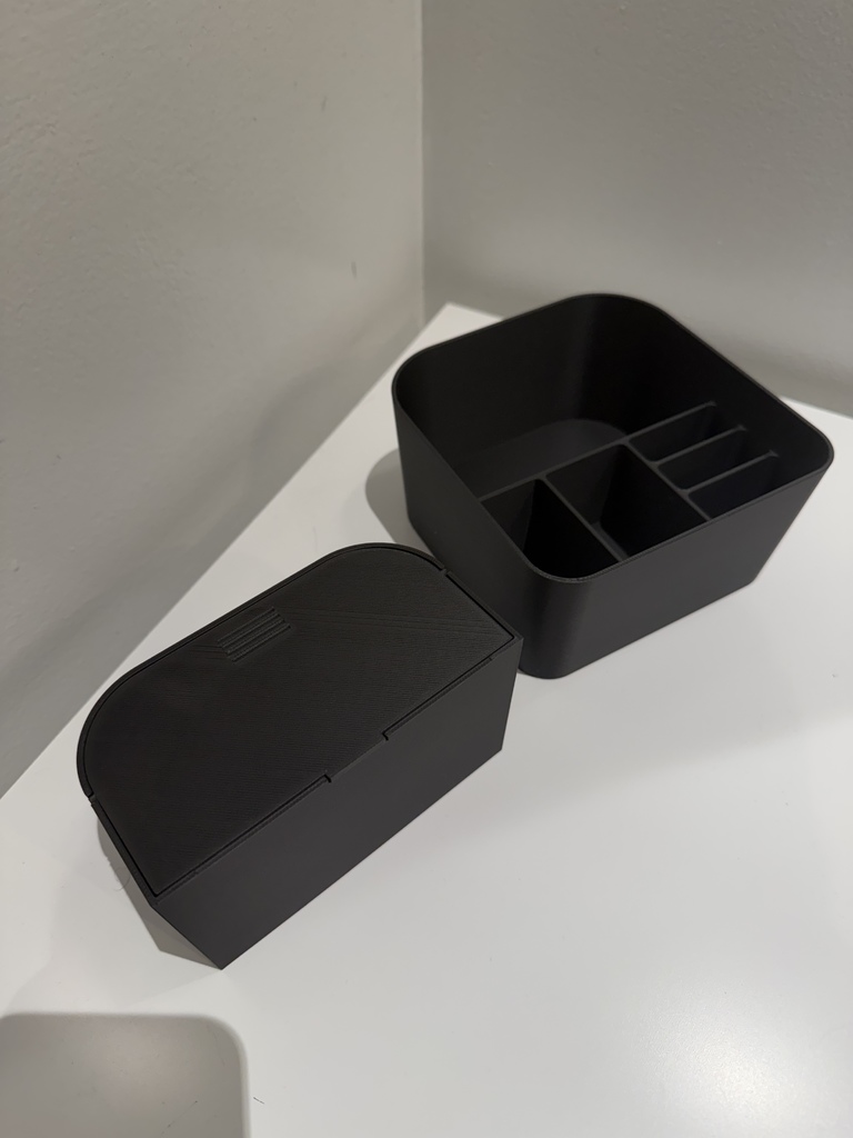 Органайзер для подлокотника Polestar 2 с съемным мусорным ведром