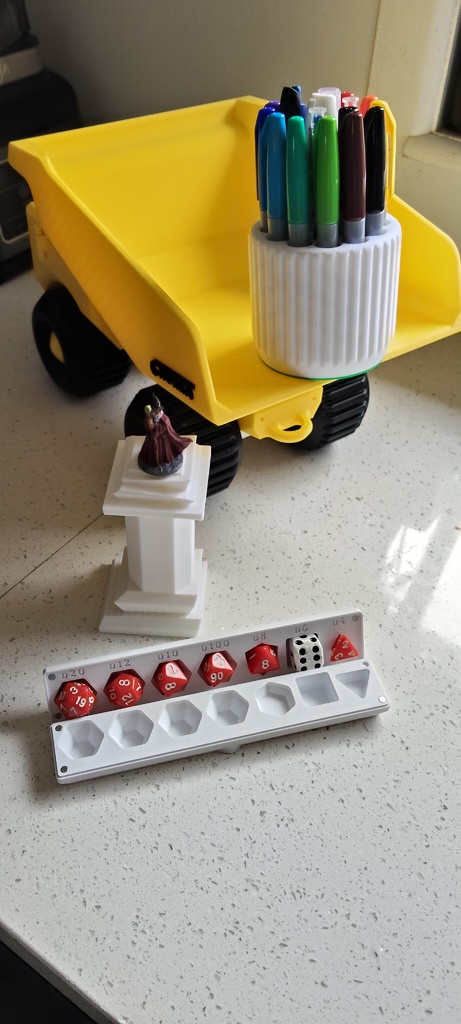 Подставка для ручек G - Разнообразные ручки