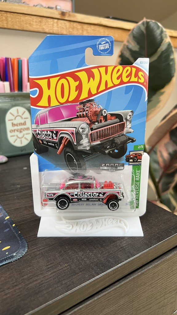 Подставка для моделей Hot Wheels с логотипом