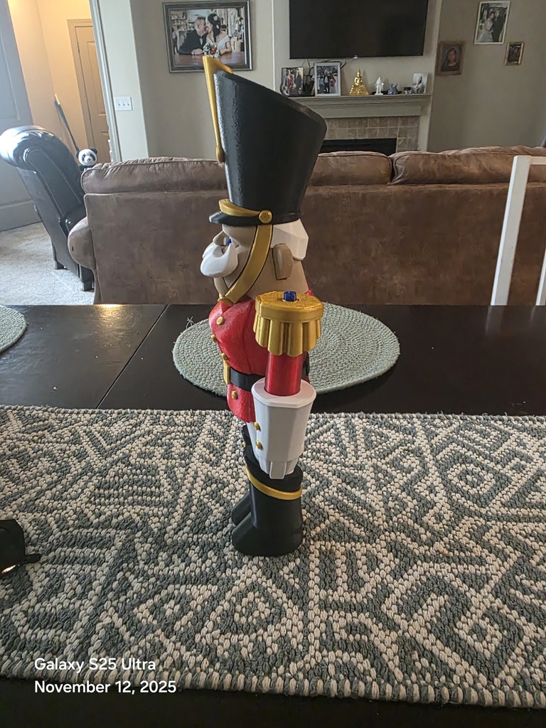 Ремень с центральной пряжкой