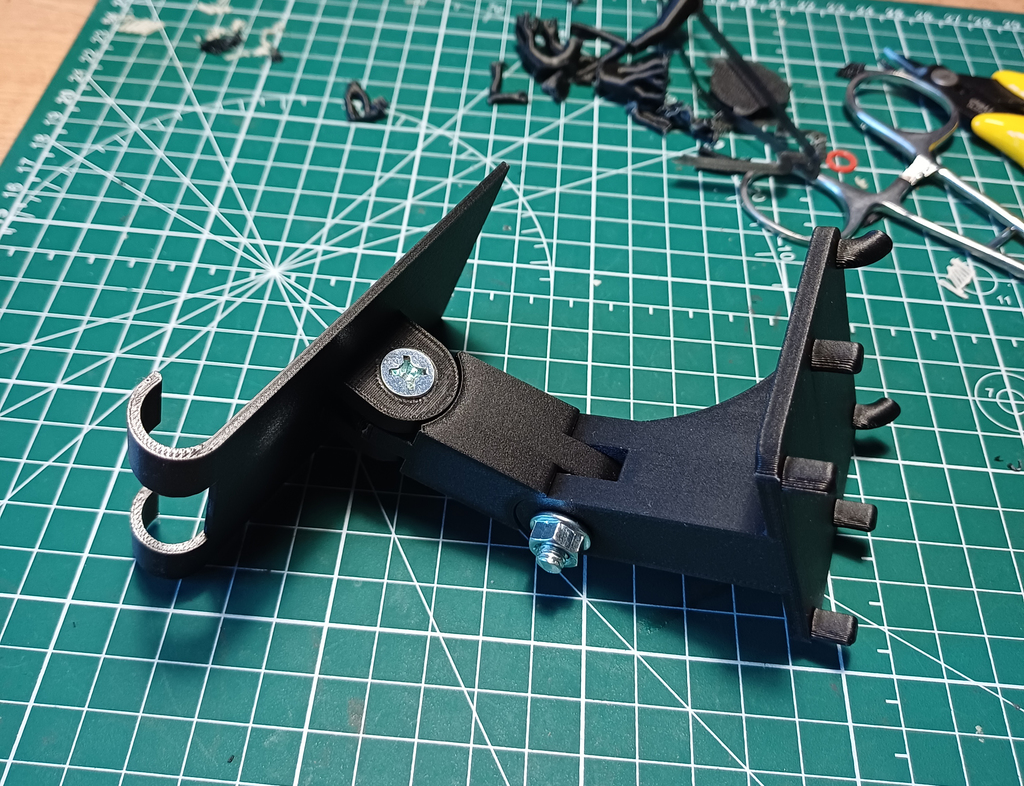 Держатель для телефона на металлическую перфорацию