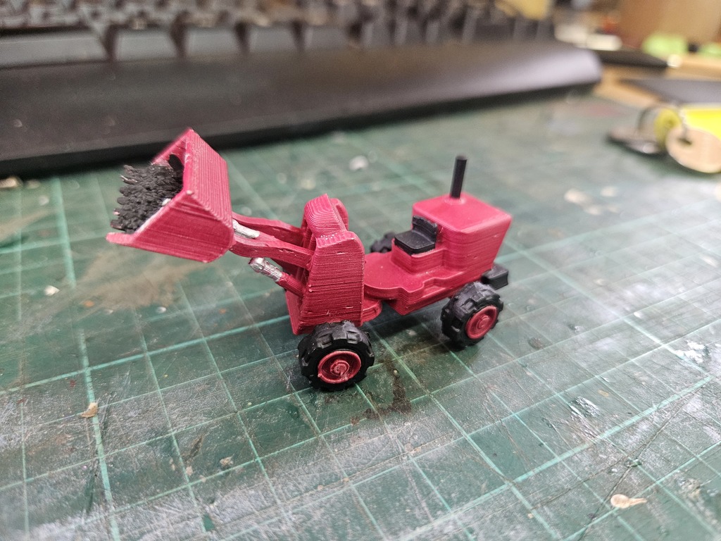 Фронтальный погрузчик масштаба OO