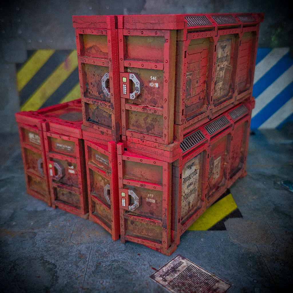 Контейнер MDF с функционирующими дверями